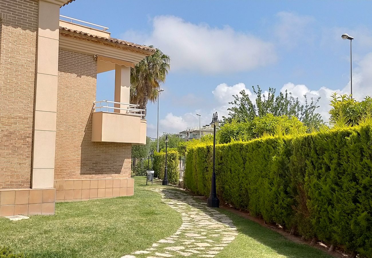 Apartamento en Oliva - Anacasa Buganvilla Golf MET Oliva Nova AP105