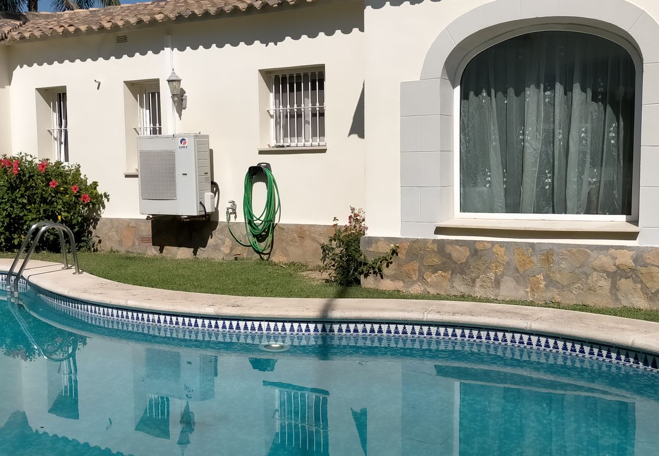 Villa en Oliva - Anacasa Murillo MET Oliva Nova CH127