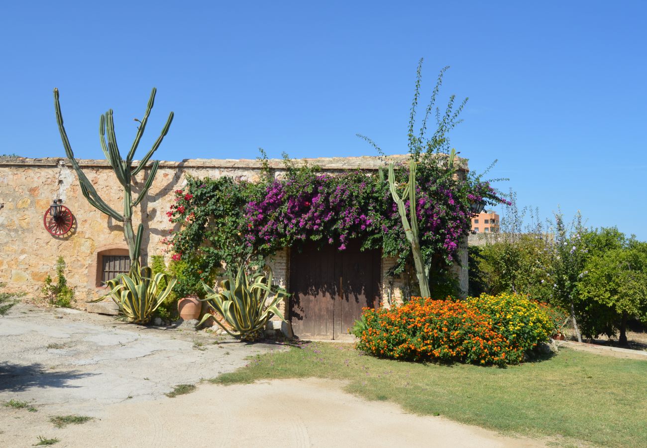 Gîte Rural à Oliva - Anacasa Oliva Partida Canyaes CH752